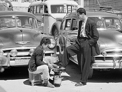 Парадоксы современного капитализма