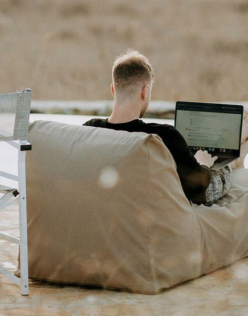 «Идеи для лидера»: война с удаленной работой и будущее AI