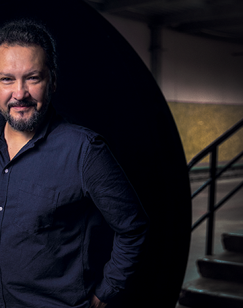 «Зрителя надо постоянно удивлять»