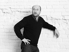 «Режиссер — это зависимая профессия»