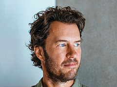 Новая миссия: зачем производитель обуви TOMS начал продавать кофе