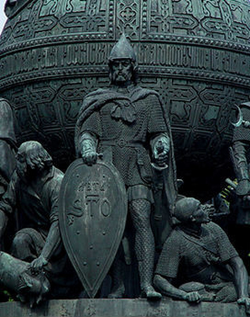 Какой тип управления предпочтительней для России?