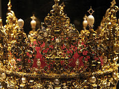 Экскурс в историю: как правители создавали свой бренд