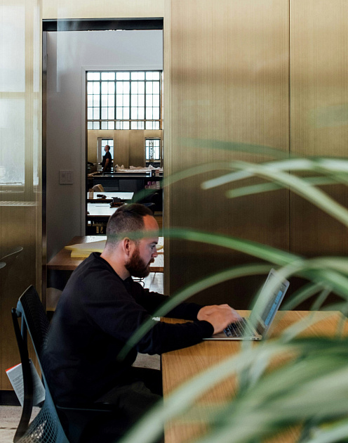 «Лучшие условия для новых сотрудников — это плата за риск»