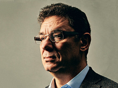 «Когда я впервые вышел с идеей создания вакцины за полгода, наши ученые покрутили пальцем у виска»