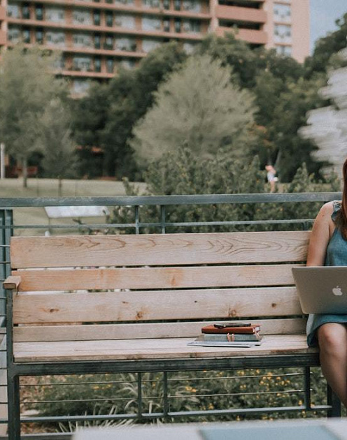 Уже выходной! Почему же вы работаете?