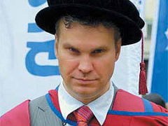 Побег за границу как способ изменить карьеру