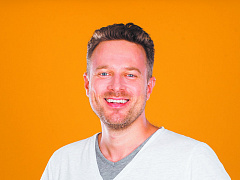 Основатель ГК «Рики» Илья Попов: «Взрослые хотят дольше оставаться детьми»