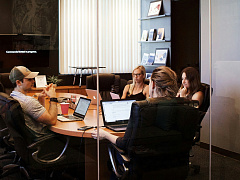 Человеческие коммуникации в эпоху ИИ: исследование Deloitte. Часть II