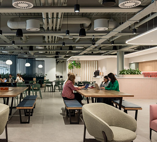 Идеи для лидера: как подружить сотрудников с ИИ и обеспечить преемственность