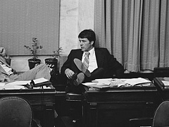 Наведите справки о своем будущем боссе