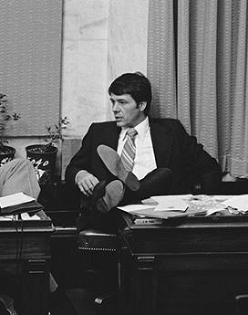 Наведите справки о своем будущем боссе