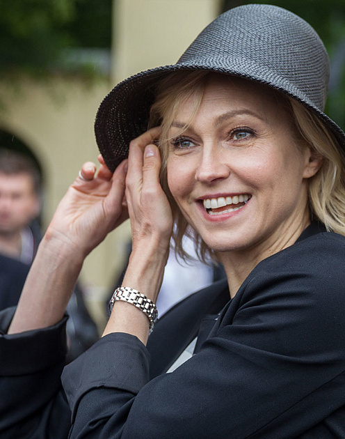 «Думаю, что могу приносить пользу не только как актриса»