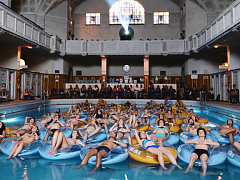 Перестаньте тратить деньги на тимбилдинг