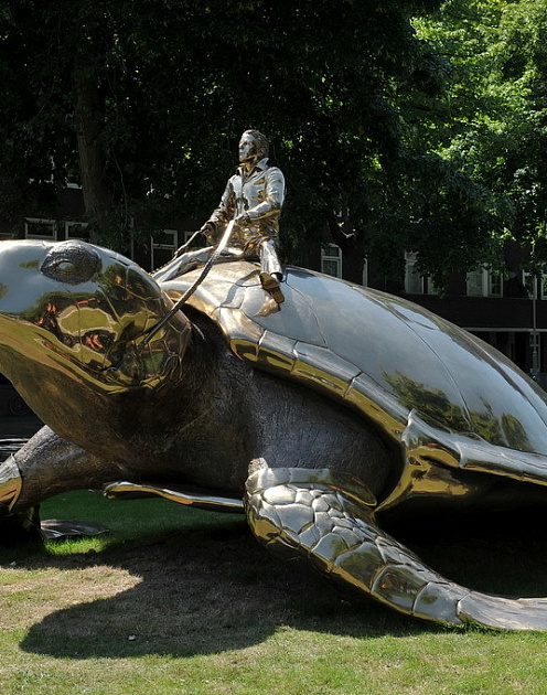 «Если государство здоровое, оно должно защищать красоту и художников»