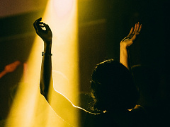 Харизма на сцене