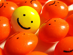 Улыбайтесь, чтобы полюбить себя