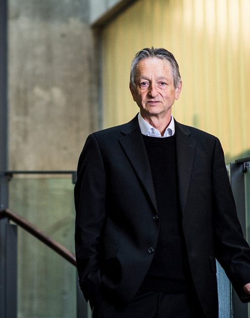 Человек, который перевернул мир нейросетей: кто такой Джеффри Хинтон