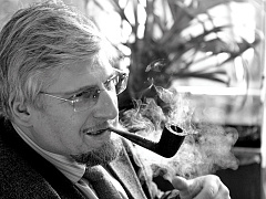 Сергей Савельев: Общество изгоняет умных