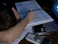 Вы не сможете нормально работать, если не будете достаточно спать