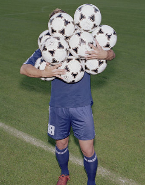 «Нужна ваша помощь»: как не утонуть в личных проблемах сотрудников