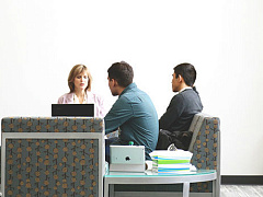 Создает ли лидер корпоративную культуру или же культура определяет лидера?