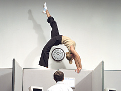 Что делать с сотрудником, который хочет стать любимчиком