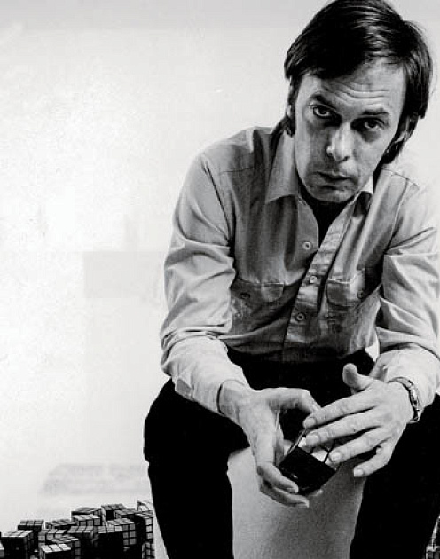 «Учиться — значит развивать умение отыскивать новые ходы в непривычных обстоятельствах»