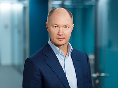 «Российские топы очень мало погружены в то, что происходит «внизу»: интервью с Василием Номоконовым