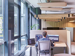 «Идеи для лидера»: продажа бизнеса в России, будущее работы и испытание нейросетями