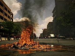 На гребне волнений