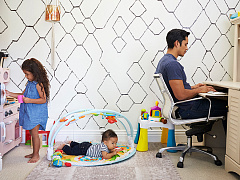 «Это испытание, которого я не пожелаю никому»: что узнали о лидерстве работающие родители