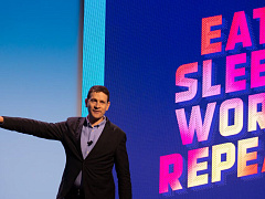 «Какой стыд, мы превращаем взрослых людей в младенцев!»