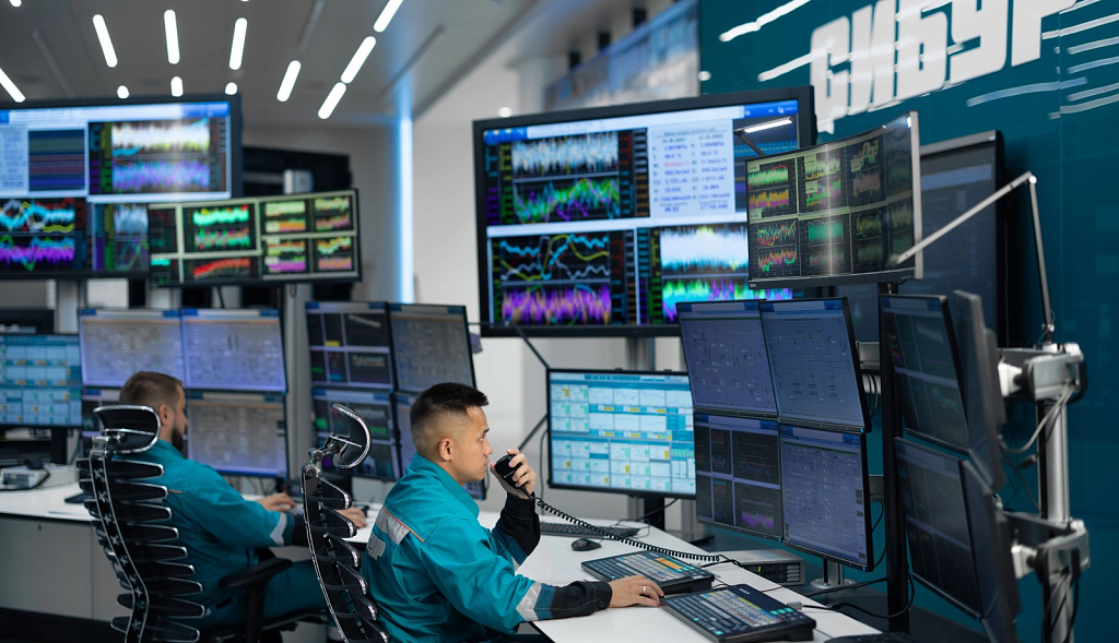 Нефтехимический комбинат «ЗапСибНефтехим» / Фото: Сибур