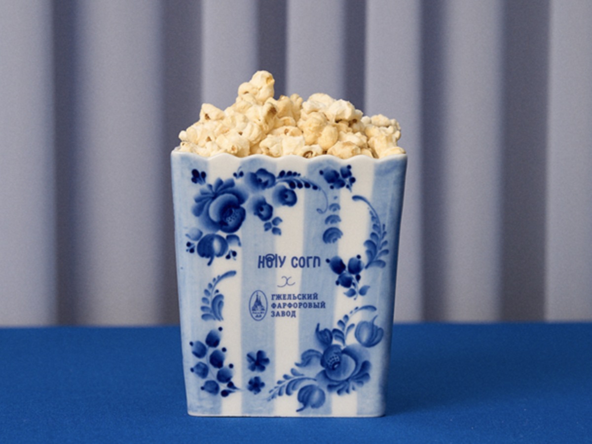 Гжельский фарфоровый завод и Holy Corn